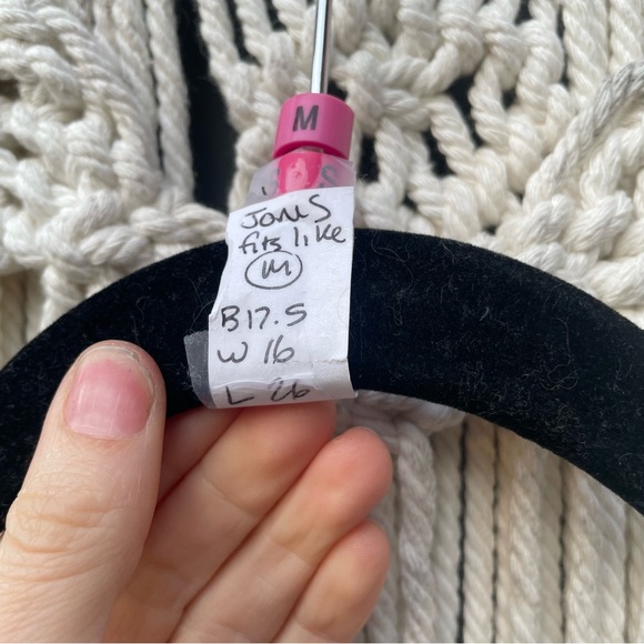 SOLD LIVE 10/19/24 
Jones New York Sport Brown Long Sleeve with Square Neckline - Picture 4 of 5